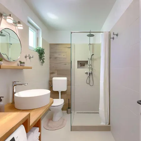 Semesterbostad Laura By Interhome *