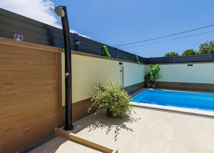 Сasa de vacaciones Laura By Interhome