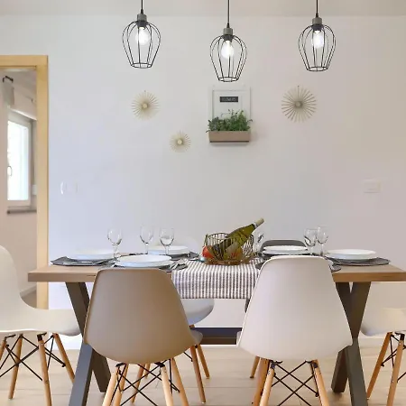 Laura By Interhome Tatil Evi